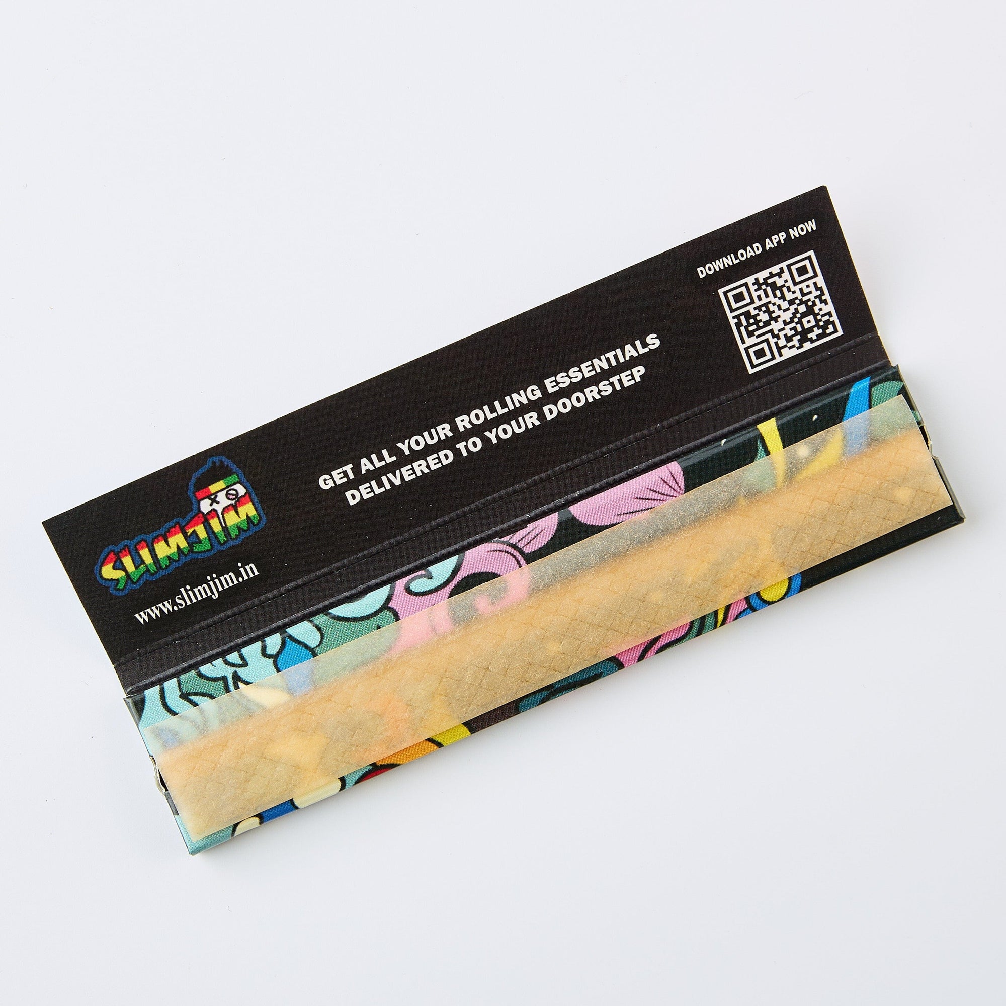 Interior case of Slimjim Spark a vibe king sized rolling paper